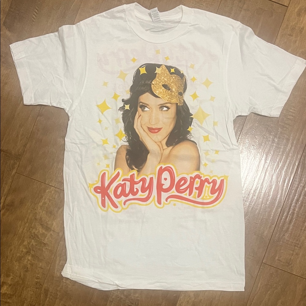 Kate Perry Jersey T-Shirt size small